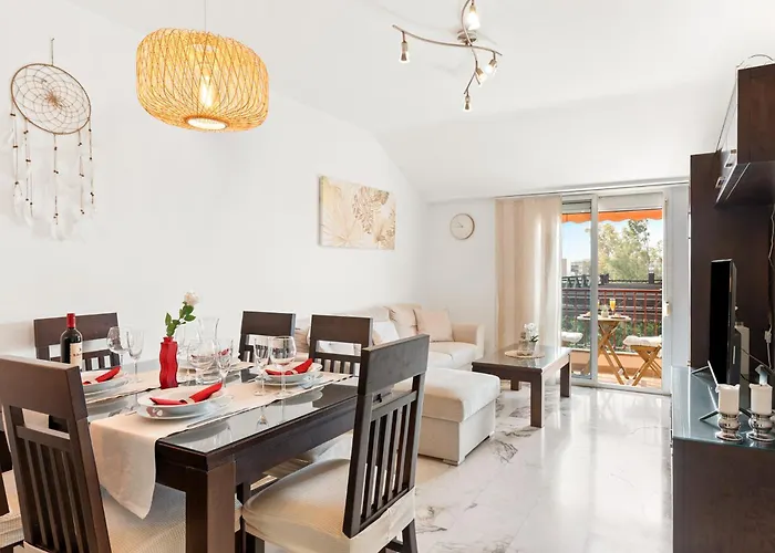 Floor Park Apartment *